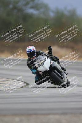 media/Sep-21-2025-Race Pace (Sun) [[98bf33ef95]]/Non Verified/4-Turn 3 (910am)/